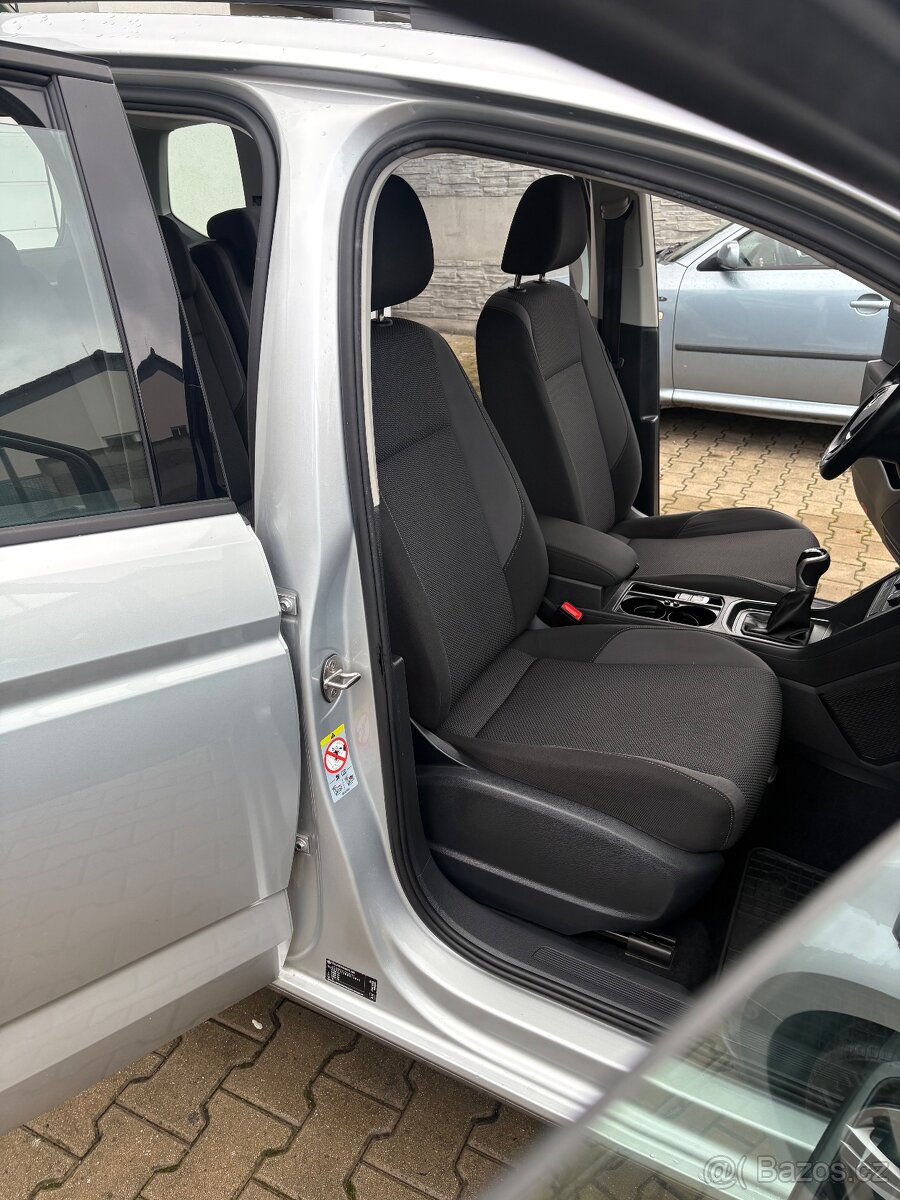 VW TOURAN 2.0TDI R.2023 128000km 2x kola TOP STAV - 12
