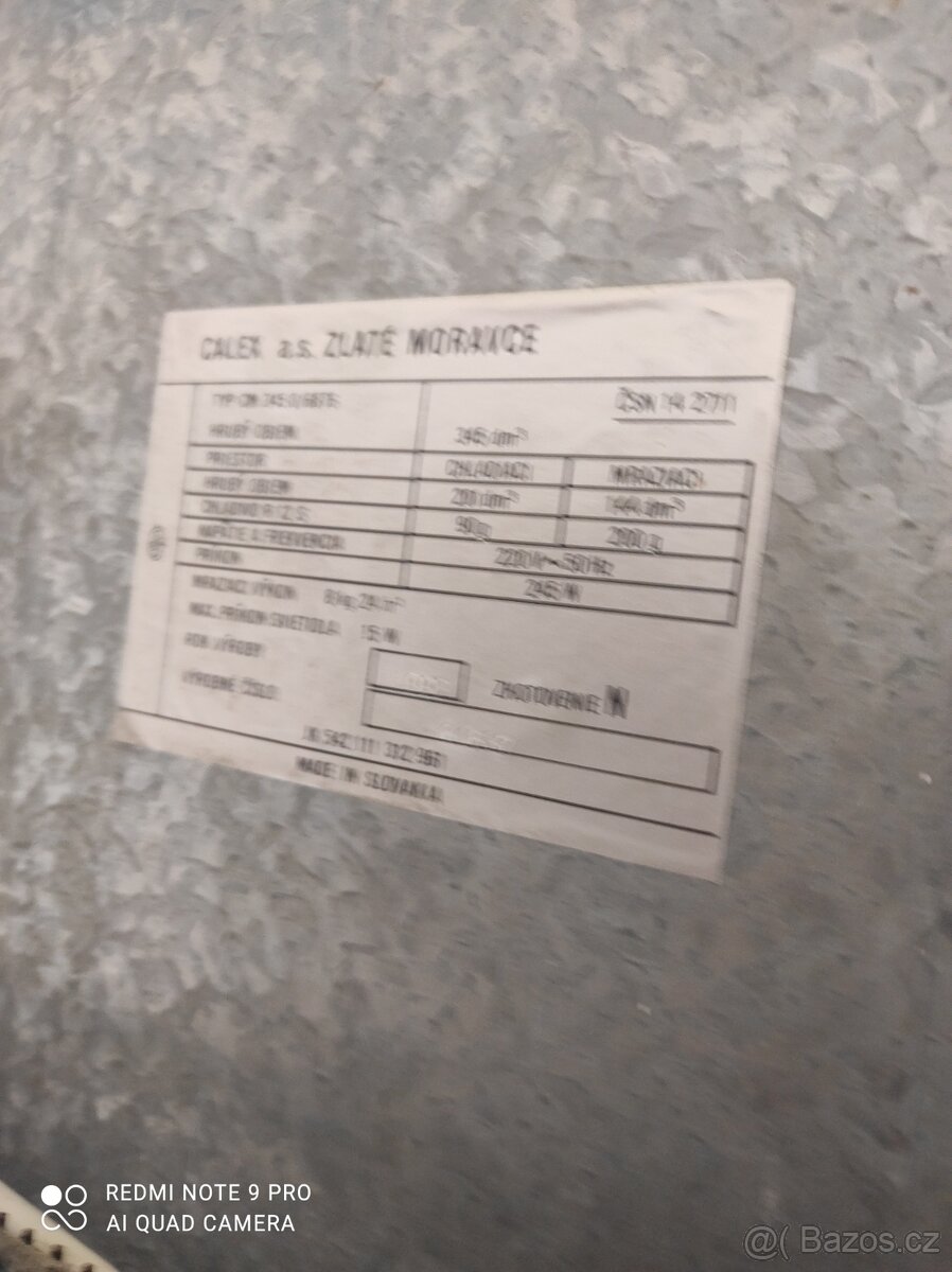 Velká lednice s mrazákem - 12