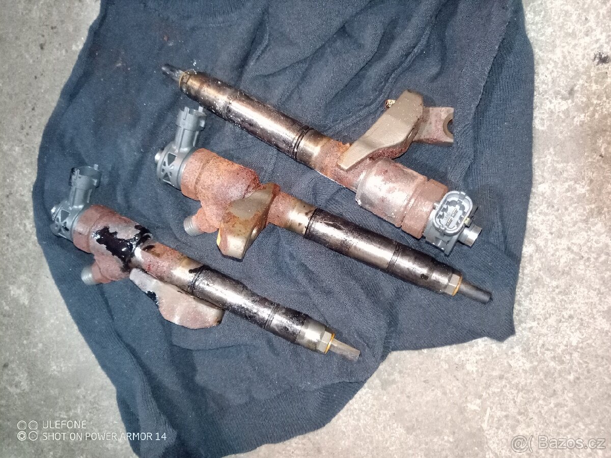 Díly motoru hyundai Tuscon 1,7 crdi D4FD - 12