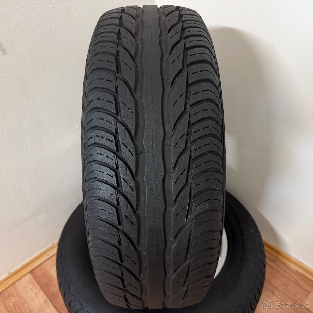 KIA SORENTO 5x139,7 R17 ET45+LETNÍ 245/65R17 5,5mm - 12