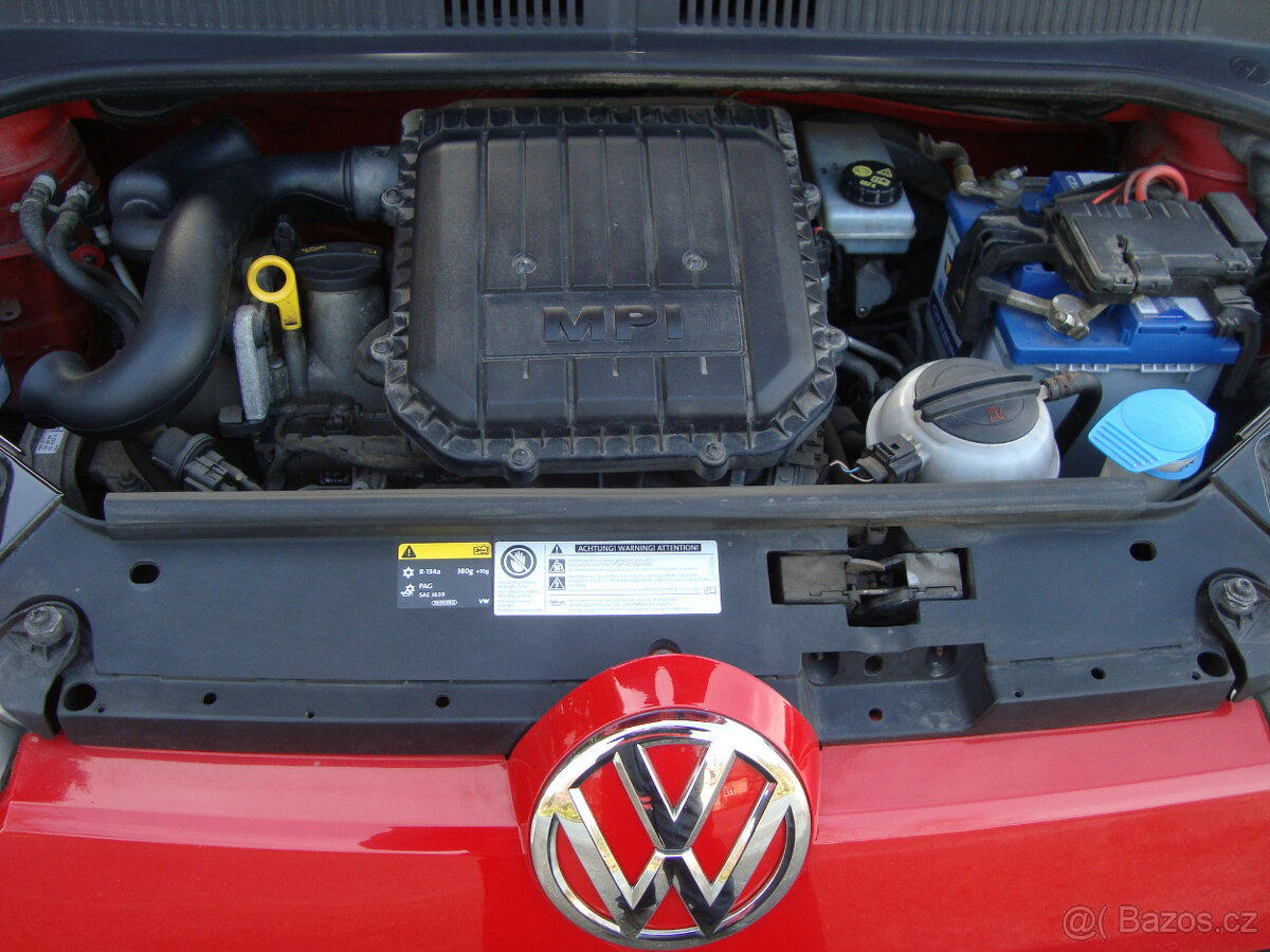 Volkswagen UP 1.0 MPi - 12