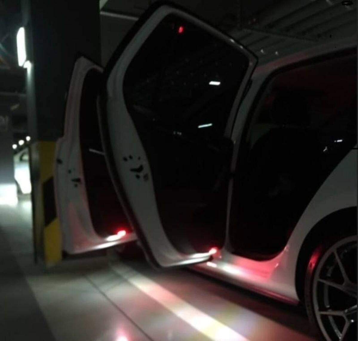 LED LAMPICKY SVETILKA DO DVERI - VAROVNI OSVETLENI - 12