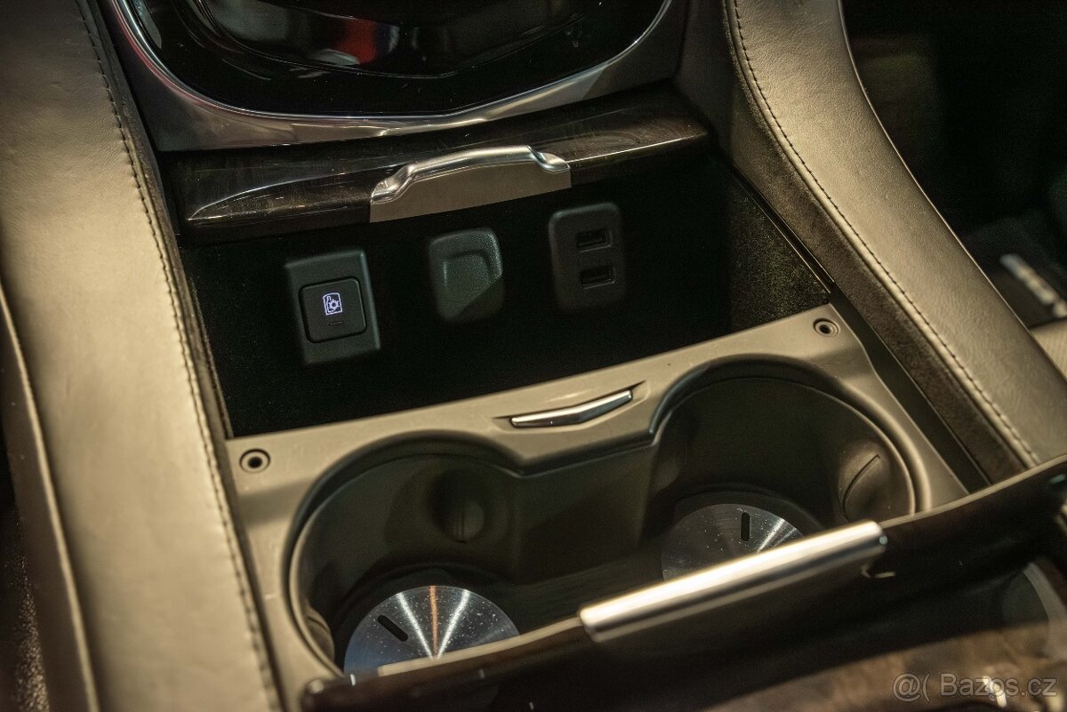 Cadillac Escalade, 6.2 V8 AWD PLATINUM EU VERZE - 12