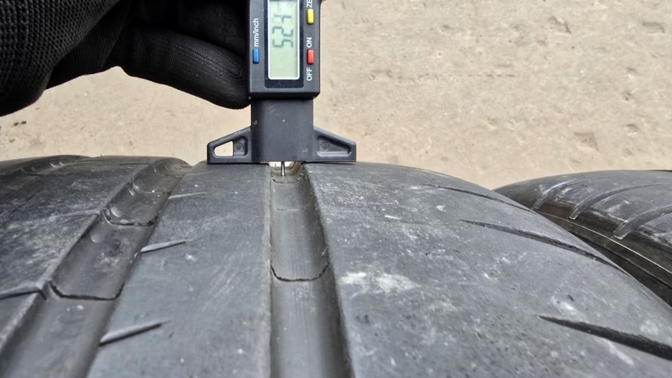 Letní pneu 245/35/20 Michelin - 12