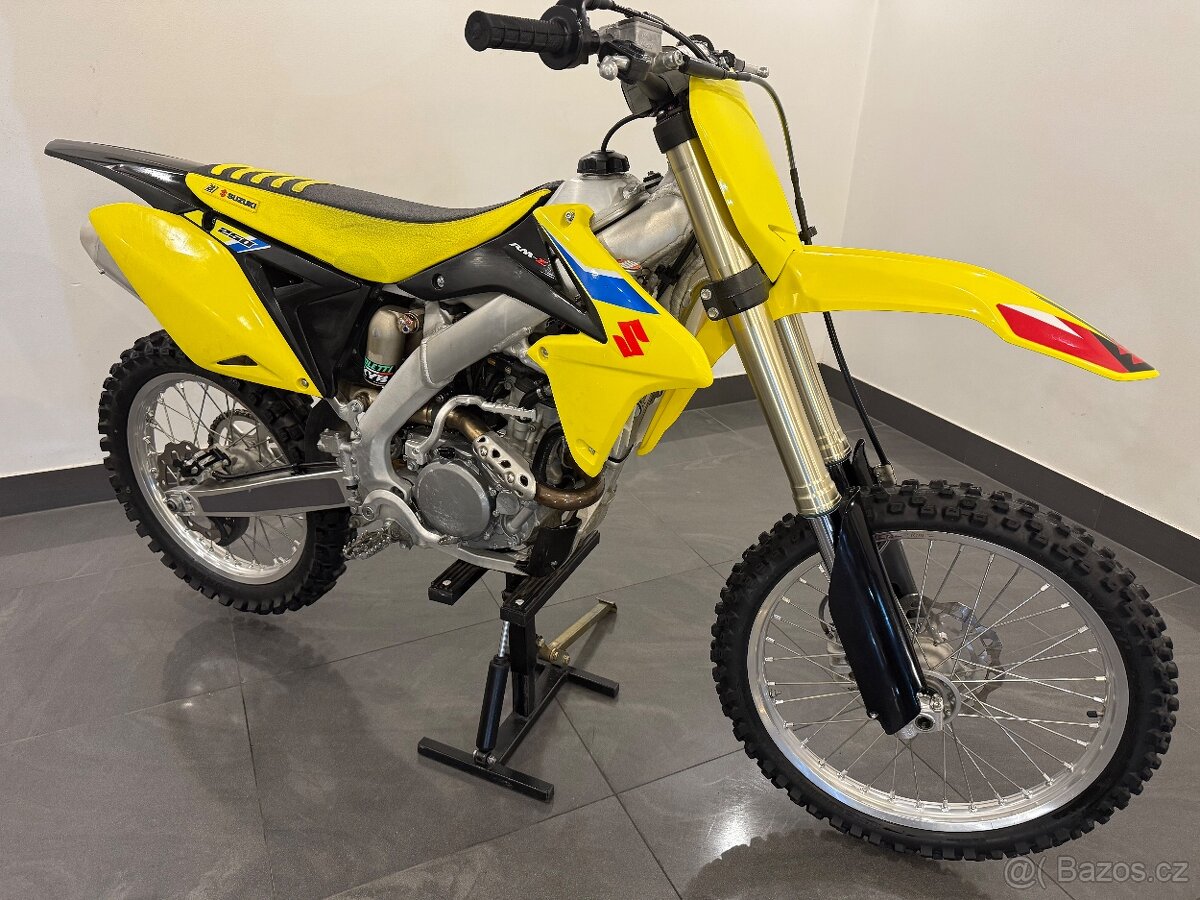 Suzuki rmz 250 - 12