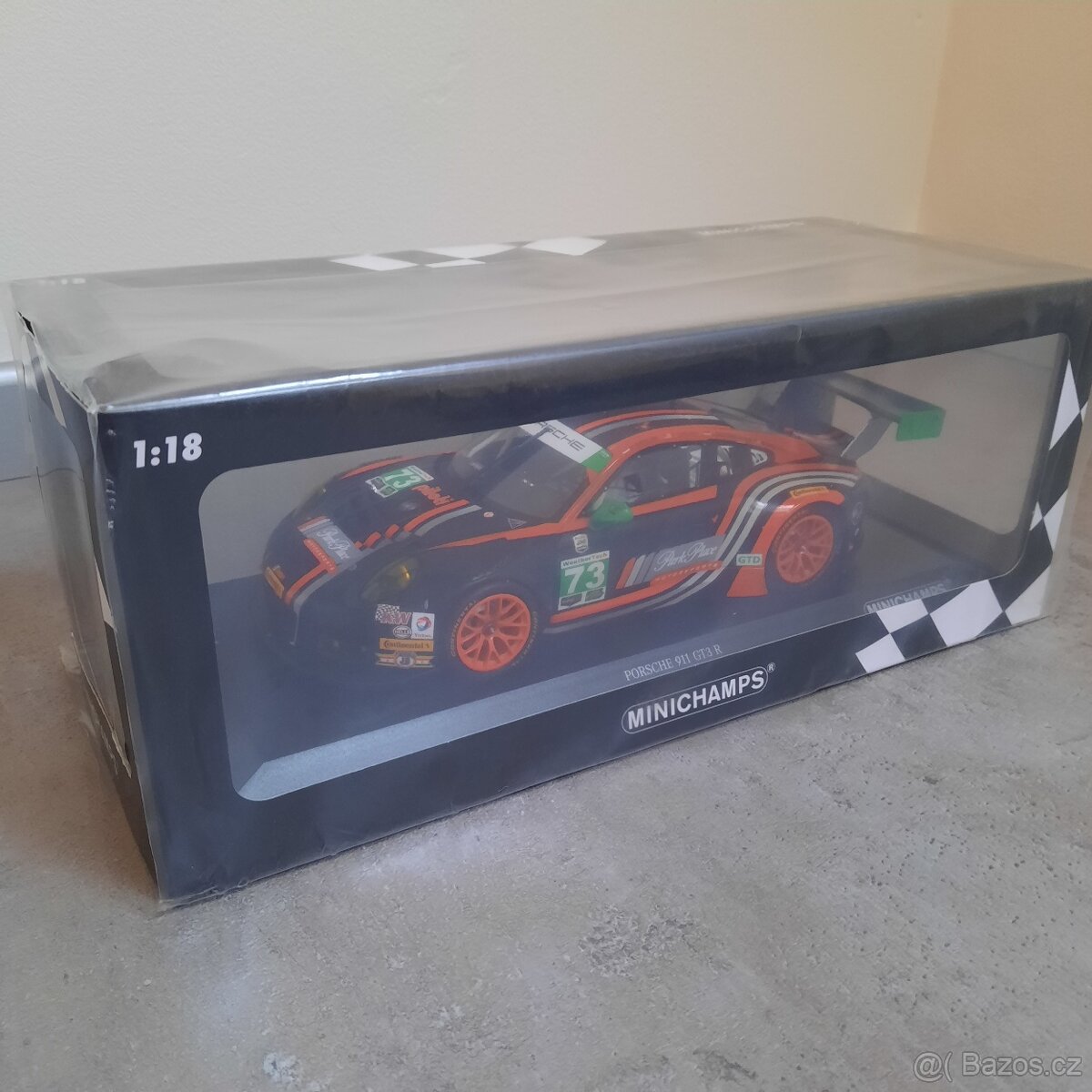 Porsche 911 GT3 R MINICHAMPS 1:18, 1/18 - 12