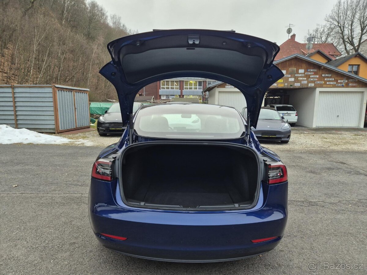Tesla Model 3 STANDART PLUS 208kw - 37 831 km - 12