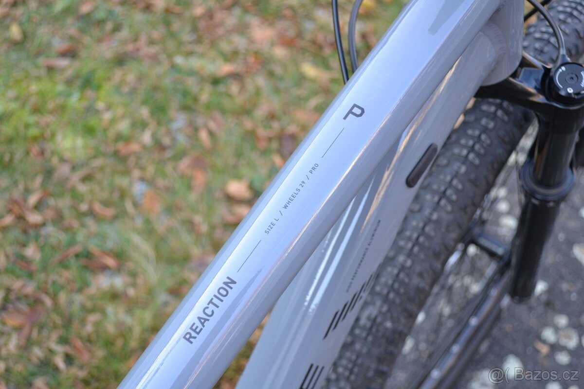 Cube Reaction Pro smoke´n´black (L) Stav nového kola - 12