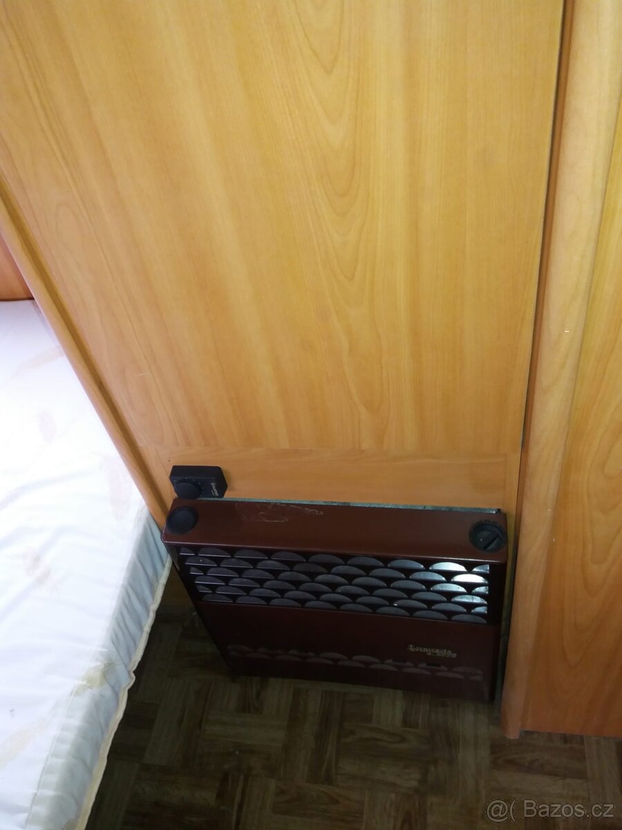 Karavan Dethleffs, Kuchyňka, Koupelna, Topení - 12