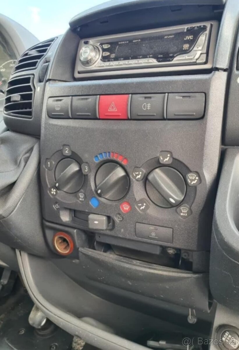 Citroen POSSL ,motor Iveco 2,8; Klimat. Tažné 2t - 12