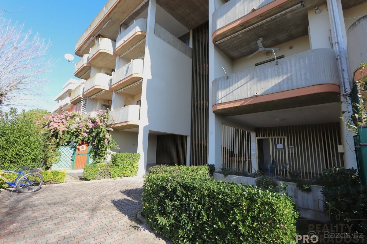 Prodej bytu 3+kk 65 m² Via Gaetano, Villa Rosa, Itálie - 12