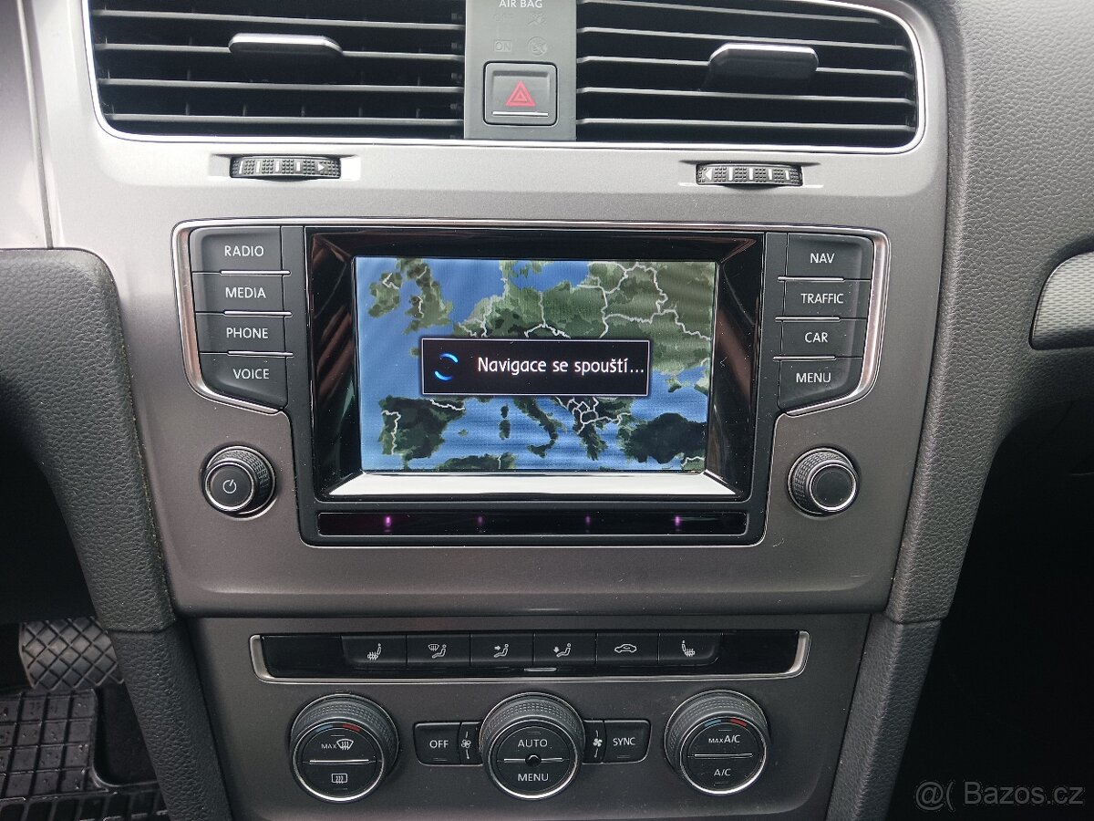 Volkswagen Golf 2,0 VII TDI 110KW DSG KOMBI - 12