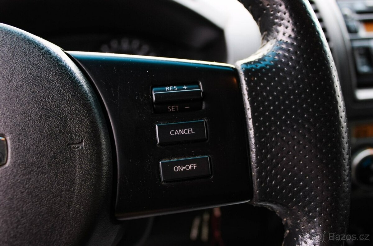 Nissan Navara DoubleCab 2.5D XE - 12