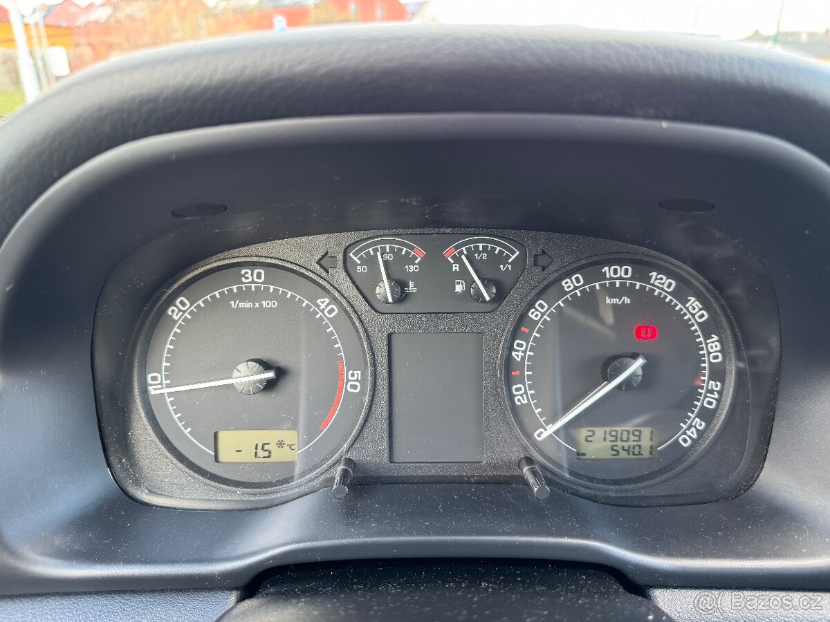 Škoda Octavia 1.9tdi 96kw 6kvalt - 12