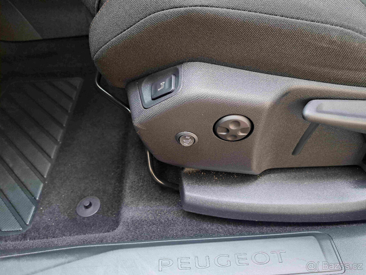 Peugeot 3008 1,5 HDI EAT8 ACTIVE - 1607 - 12