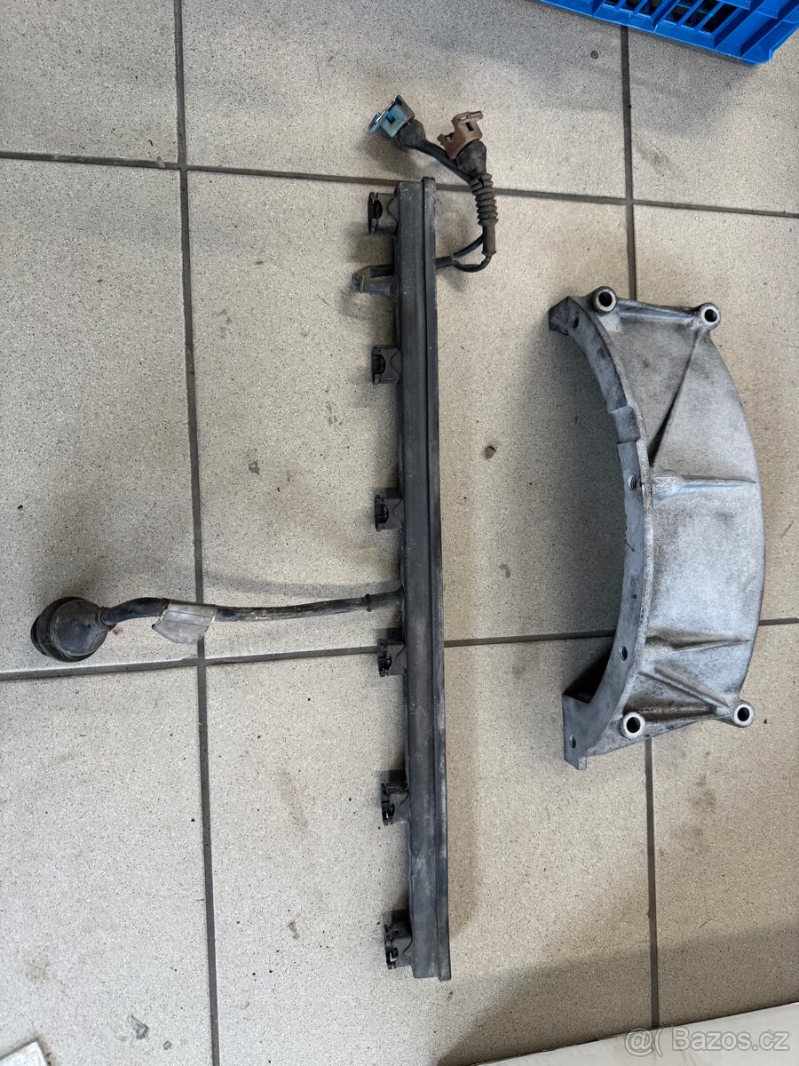 BMW E30 dily motoru m20b25 /20/27 - 12