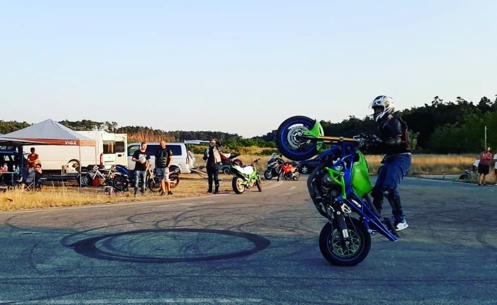 Honda CBR 600 F sport STUNT - 12