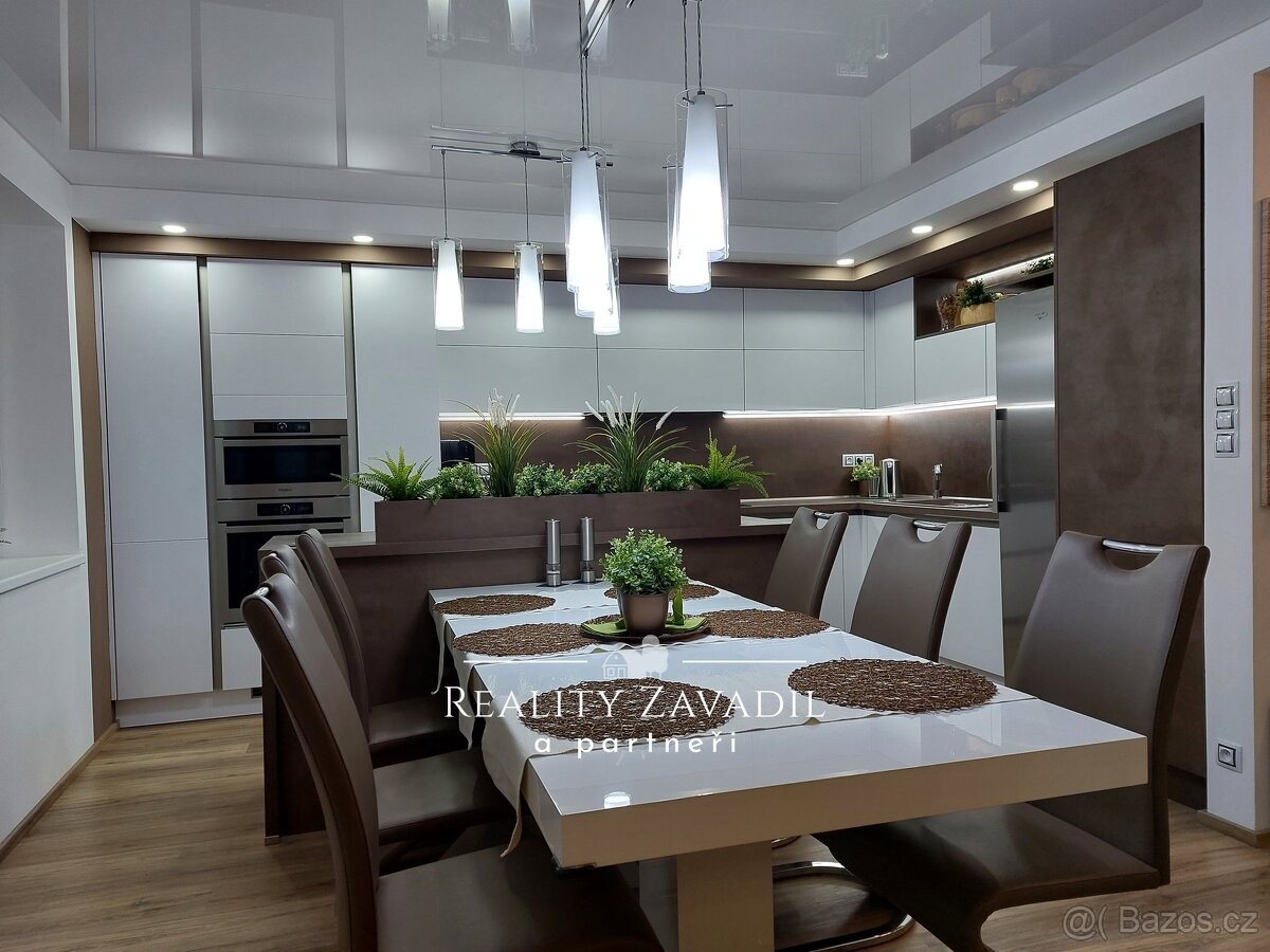 Prodej , ubytování, 314 m² - Praha - Suchdol, ev.č. 00786 - 12