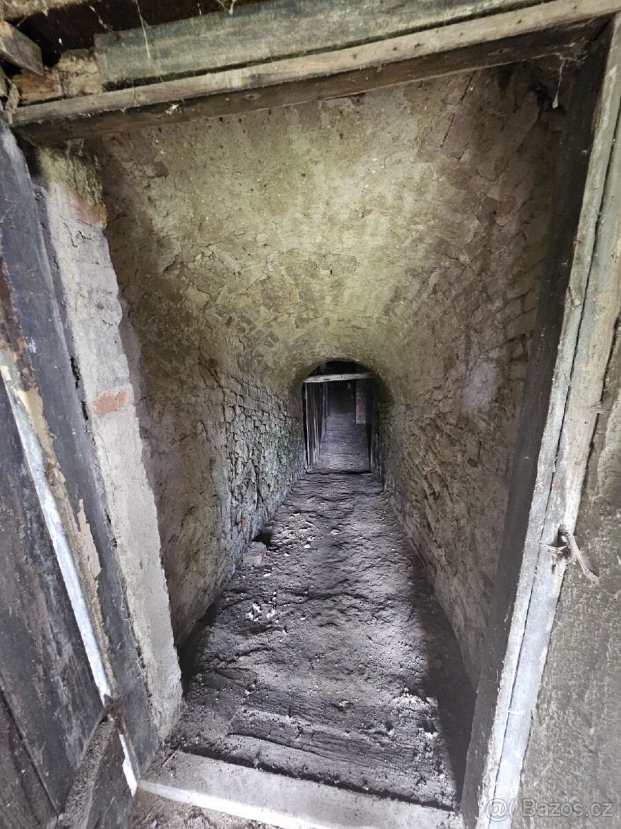 Pozemek,Prodam RD+dvur+ zahrada ,pozemek 1139 m2 Bučovice - 12