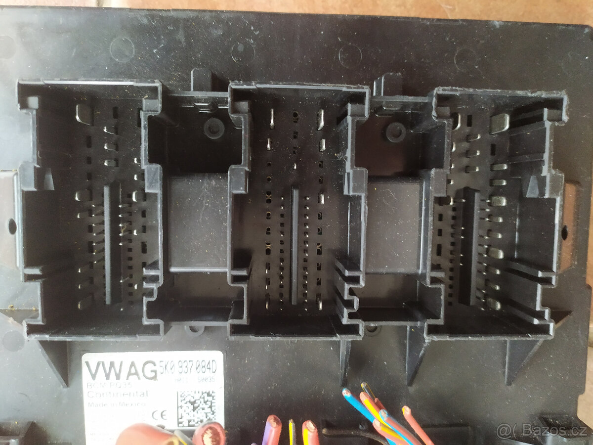 VW Golf Variant CERNY 4motion CAY 1.6TDI díly motor - 12