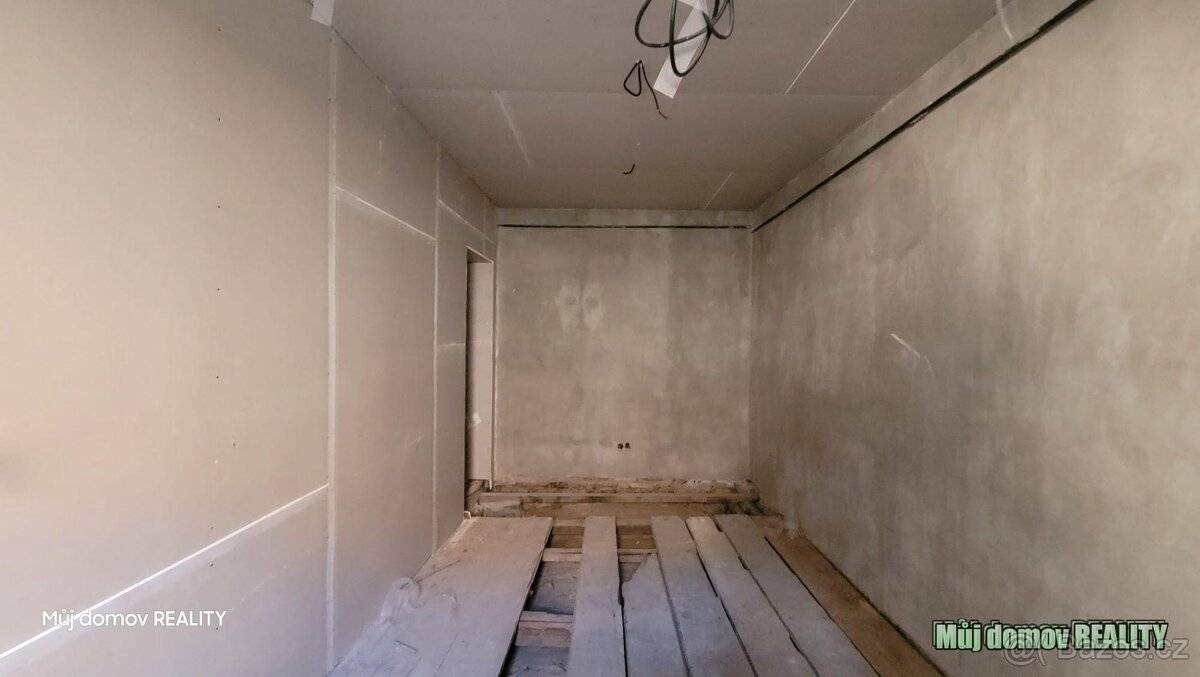 Prodej dvou rodinných dumu. Nabídka 2 atypických domů, Vruti - 12