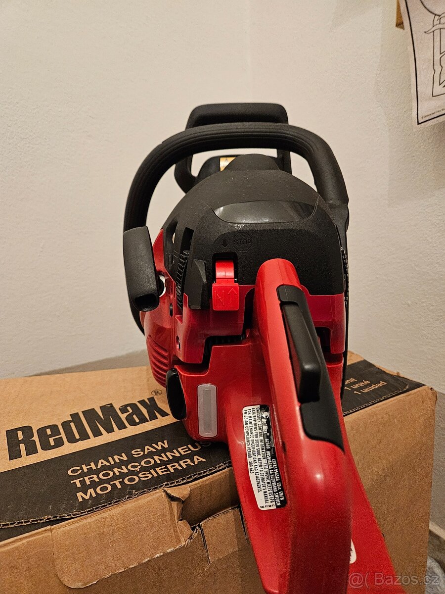 Motorova pila Jonsered Redmax - 12