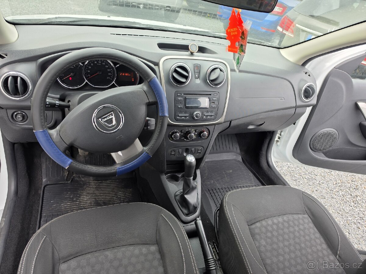 Dacia Sandero
1.2 - 12