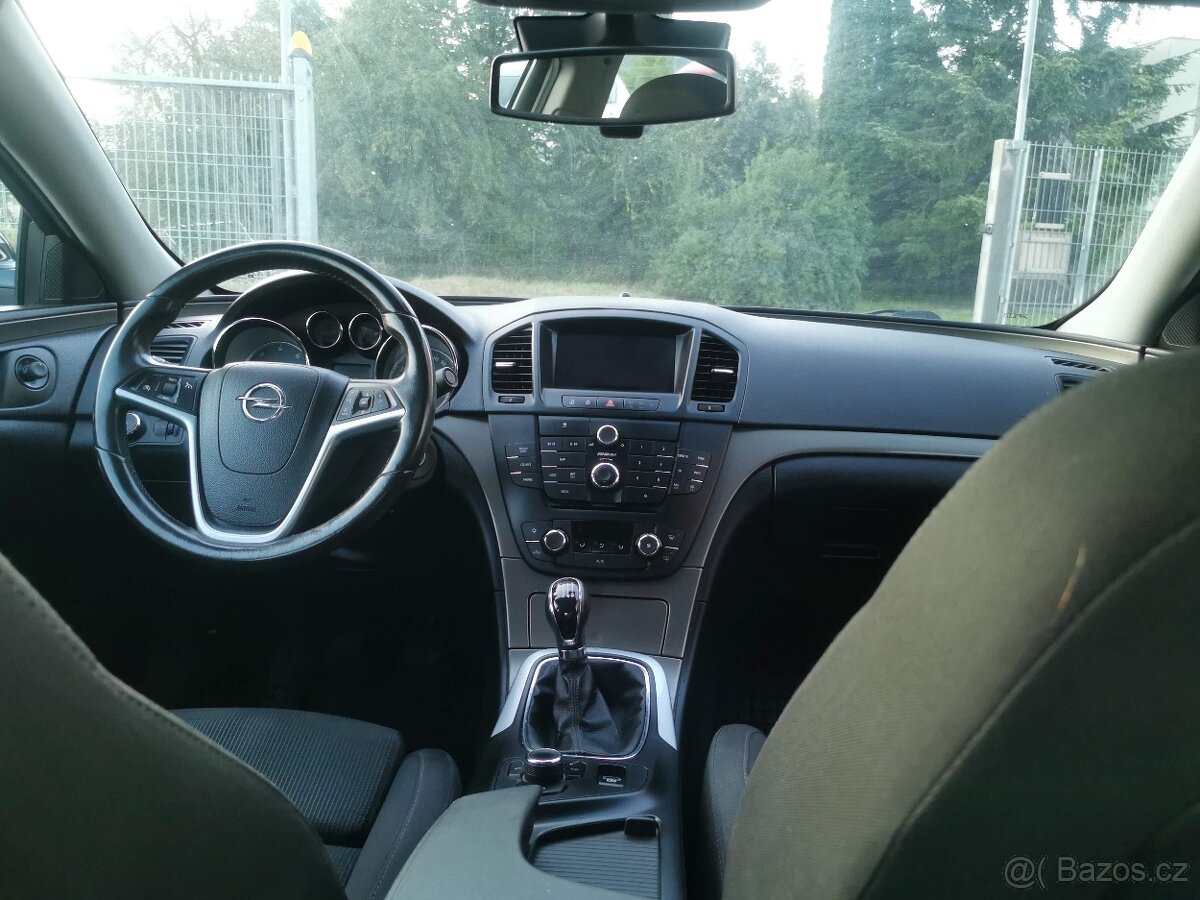 Opel Insignia 2.0 CDTi - 12