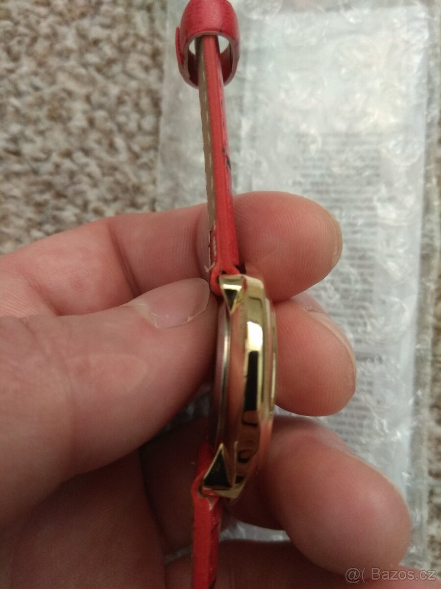 Nové dámské hodinky Avon s koženým páskem - orig. balení - 12