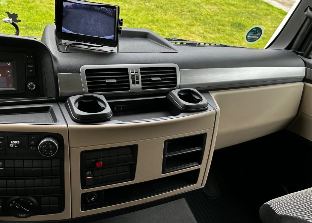 MAN TGL 12.220 - 4x2 – Skříň + Hč – EURO 6 - 12