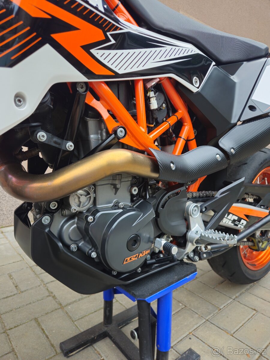 KTM 690 SMC R 2012 - 12