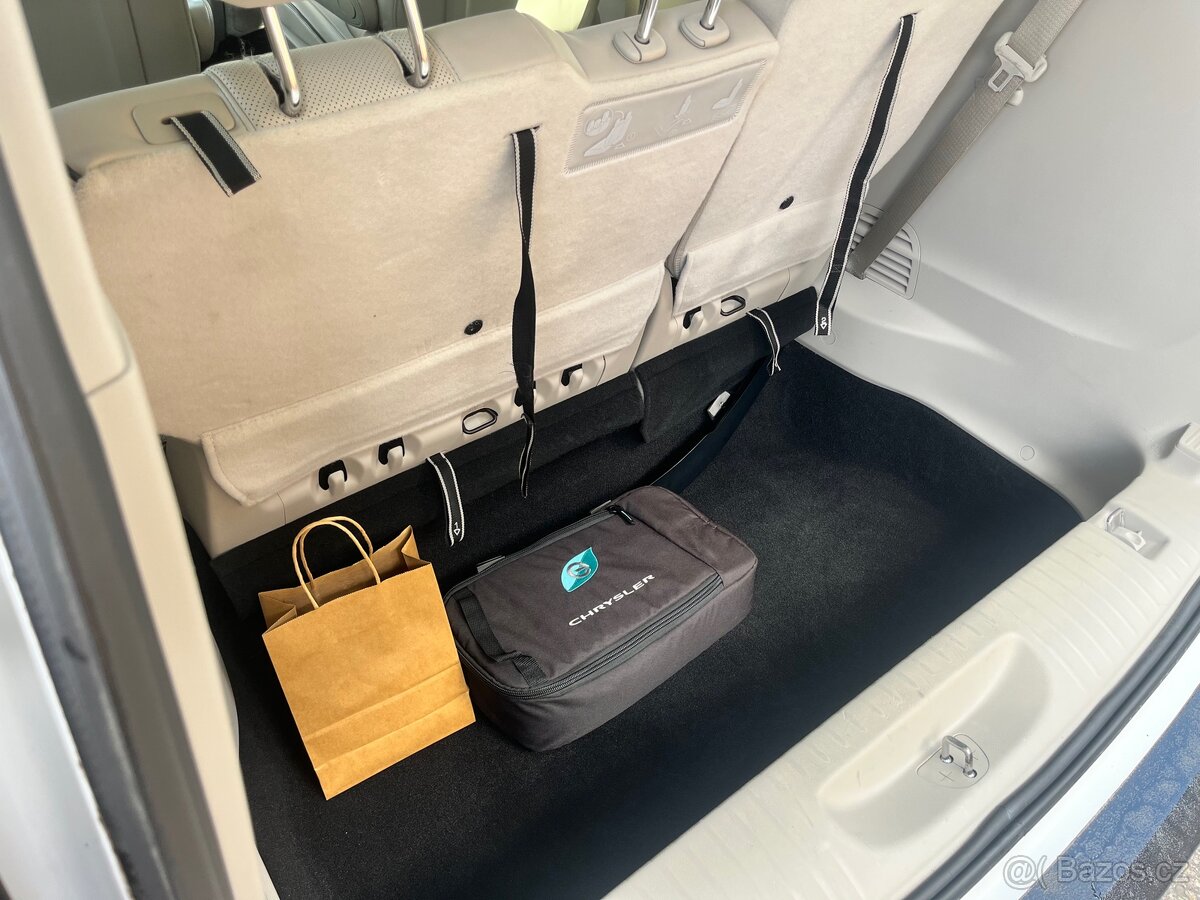 Chrysler Pacifica Hybrid Limited 2018 / 3.6 - 12