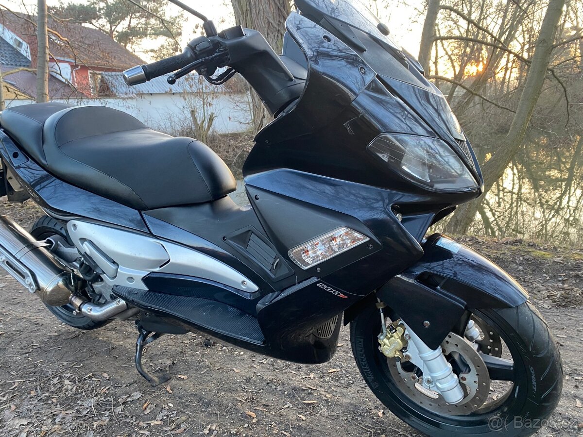 Gilera Nexus 500ie - 12
