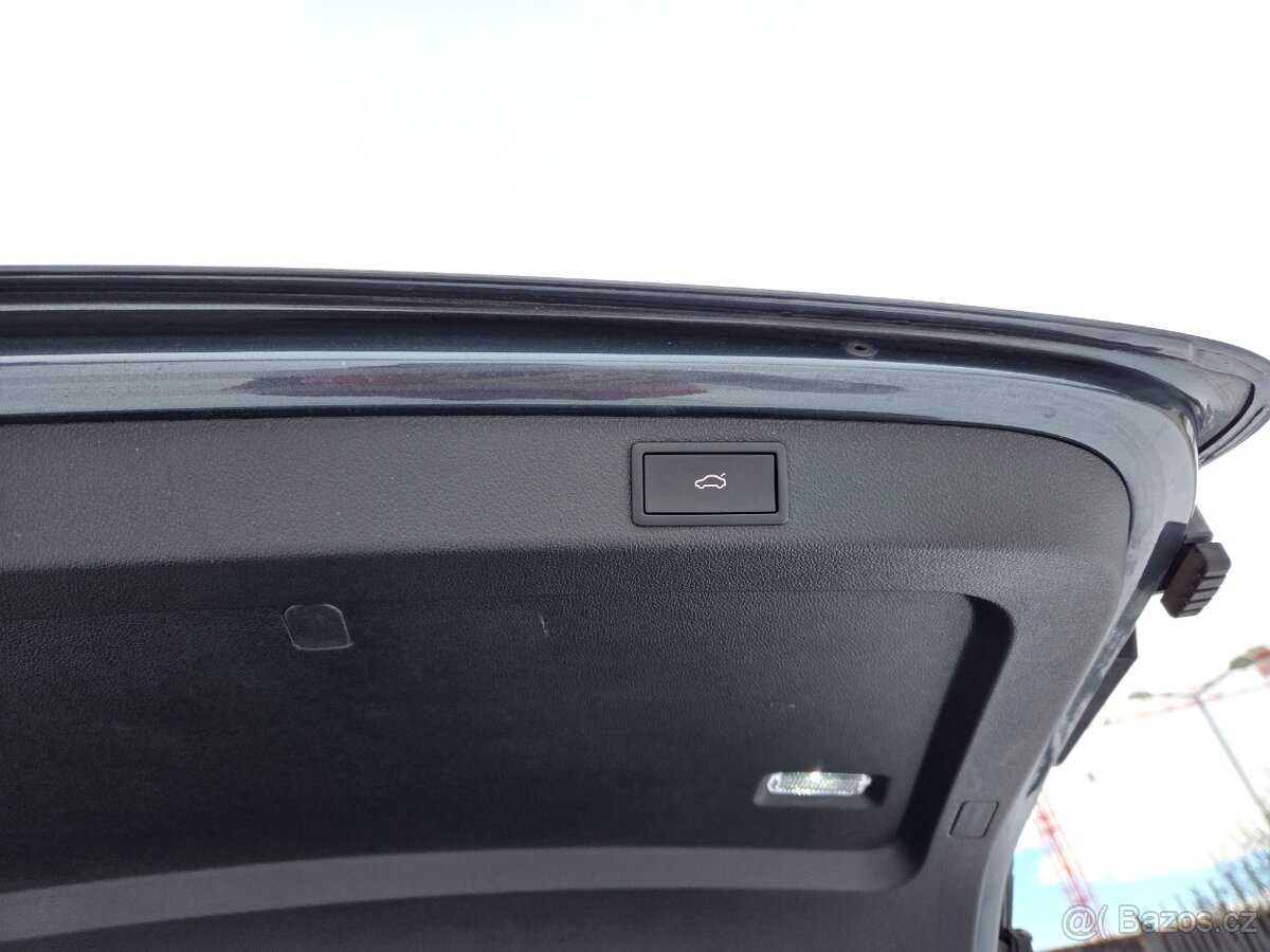 Škoda Superb 2.0 TDi DSG Style 1.maj - 12