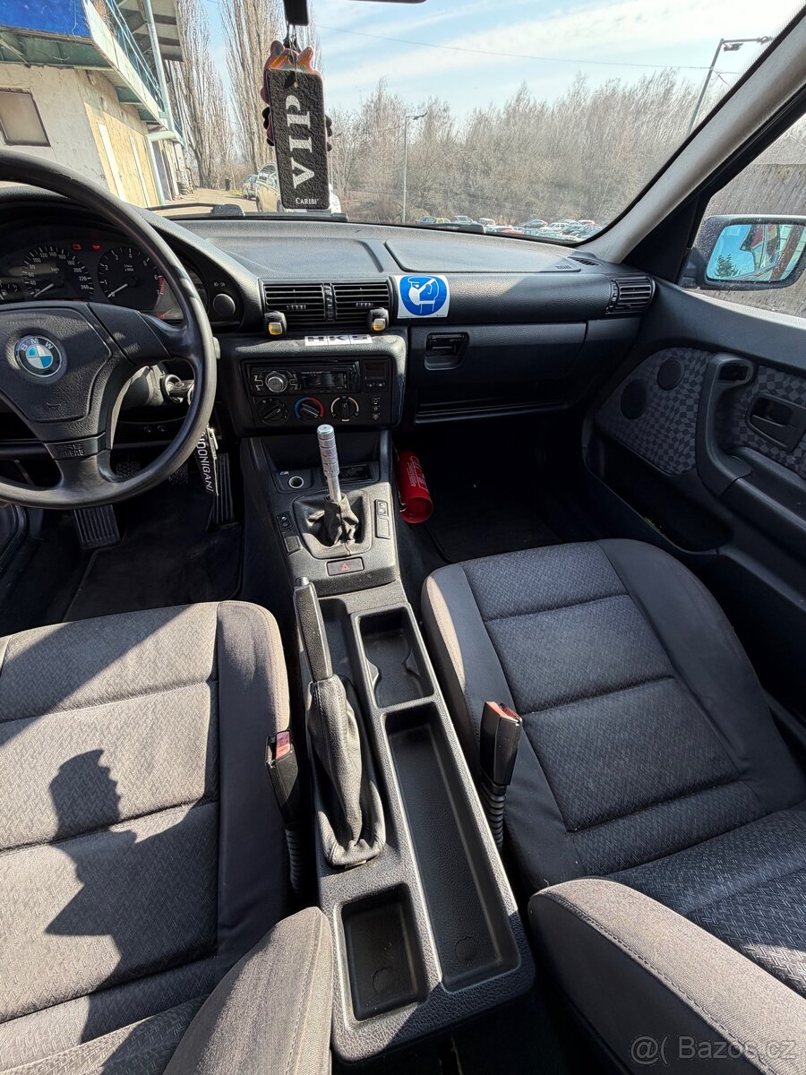 BMW E36 compact - 12