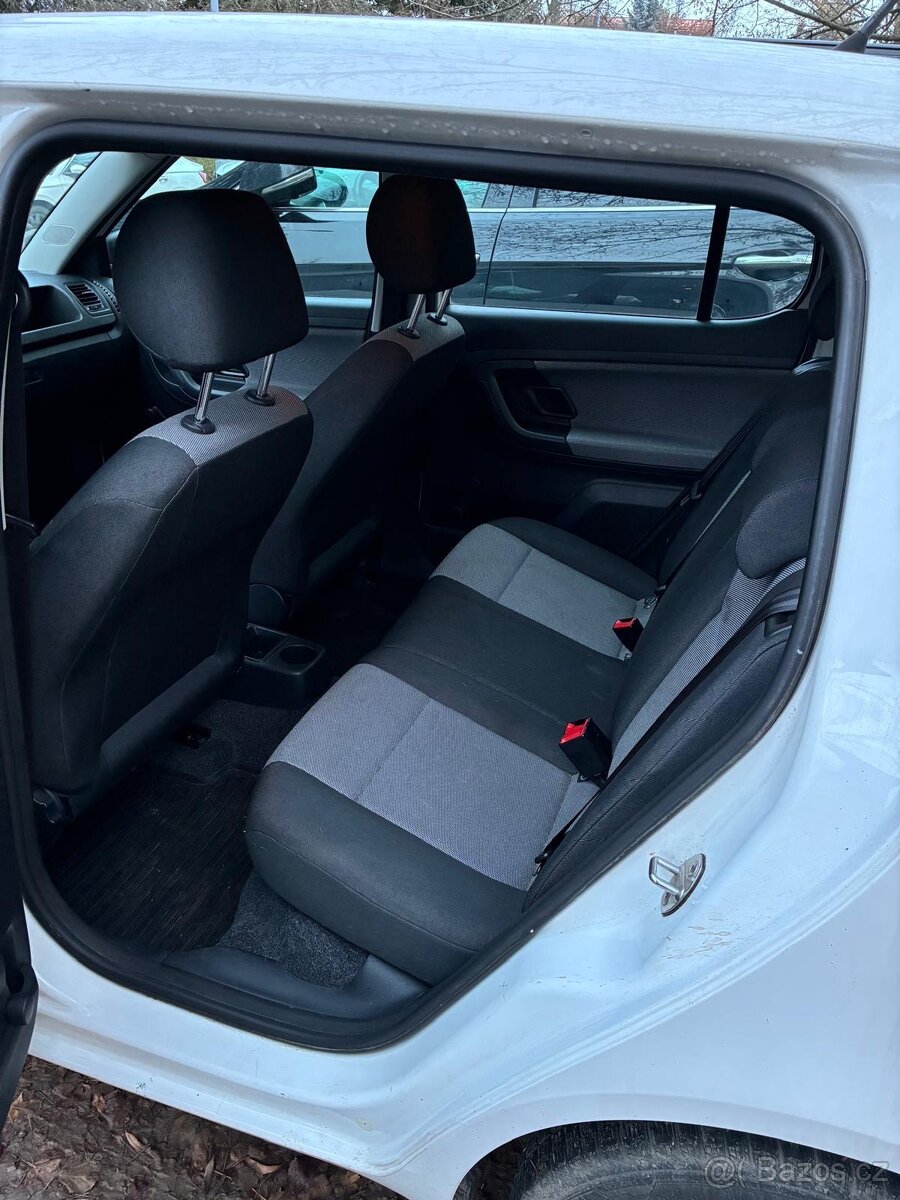 Škoda Fabia II - 12