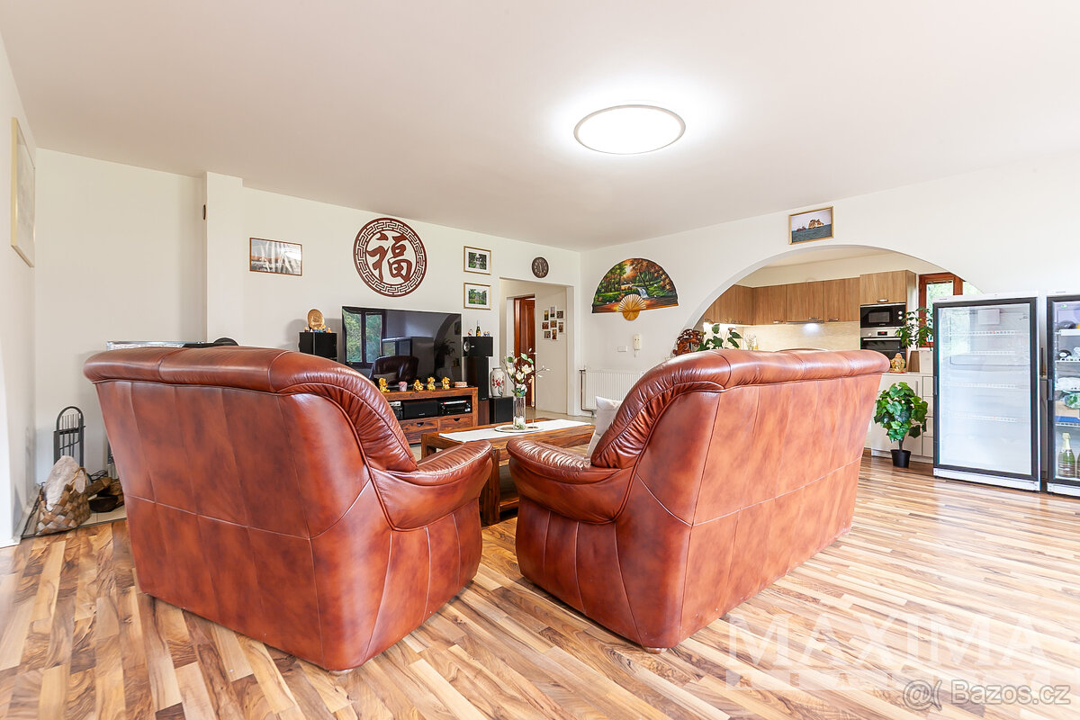 Dům 6 a více o ploše 352 m2 - Třebotov, Třebotov - 12