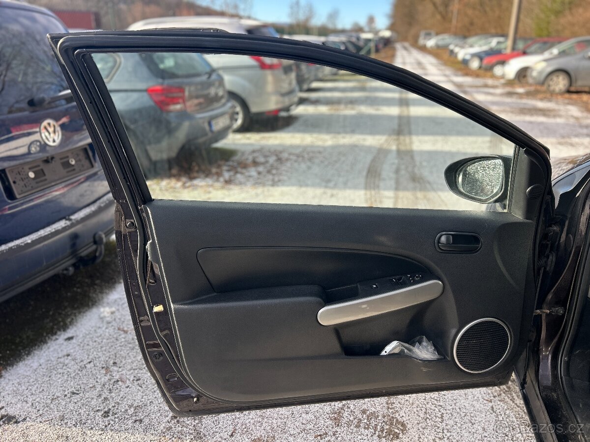 Mazda 2 1,4i 63kW, r.v. 2009 - 12