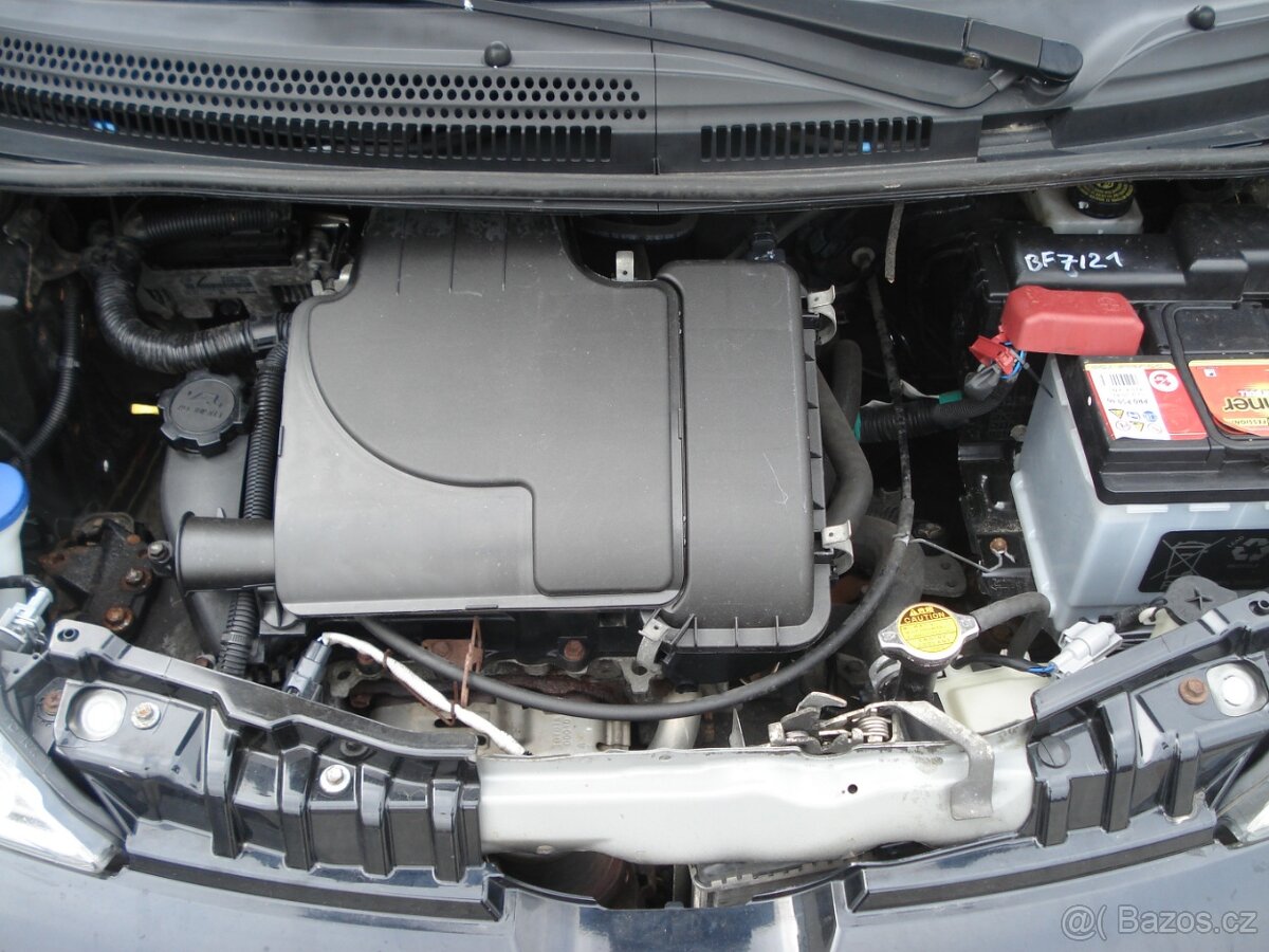 Peugeot 107 1.0 URBAN - 12