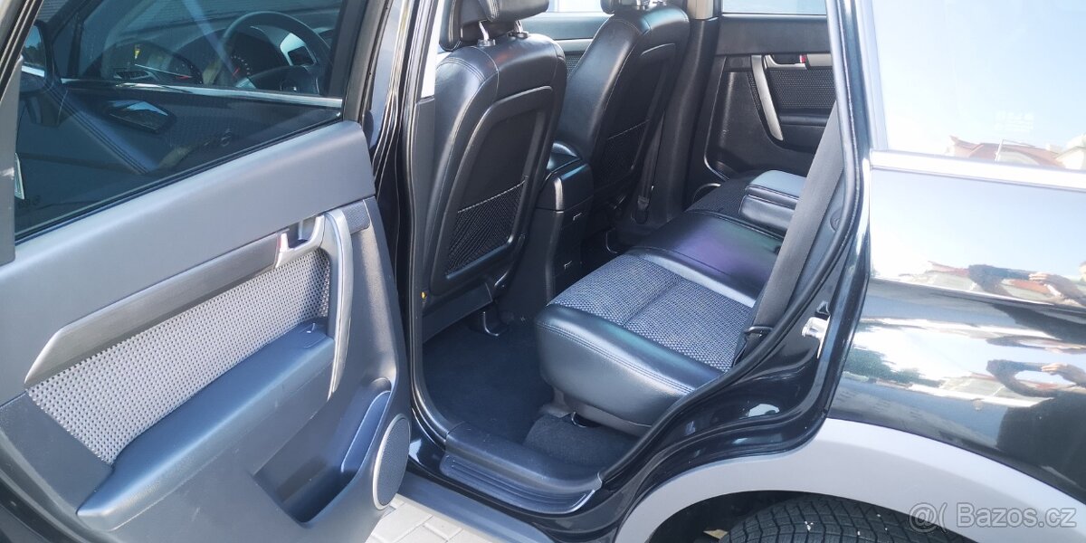 Chevrolet Captiva 2,0 VCDi - 16V - 110kw. . 4X4 - 7 MÍSTNÉ - 12