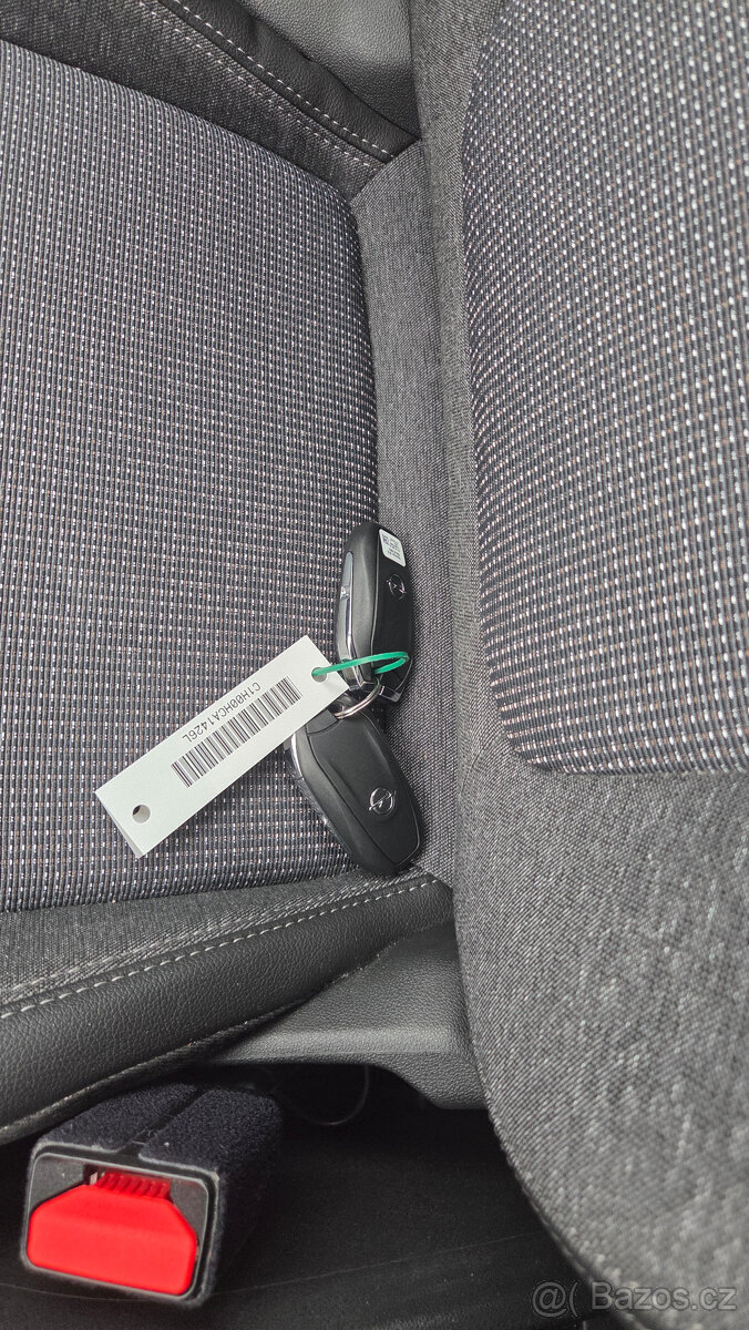 Opel Crossland 1.2 Turbo 96kW Automat 2023 15tkm Cz 1 maj - 12