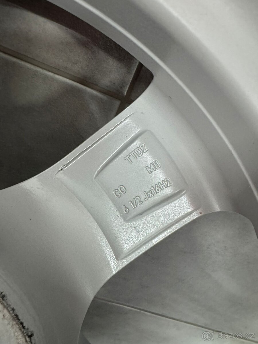Alu kola 5x112 R16 zimní 215/60 R16 - 12