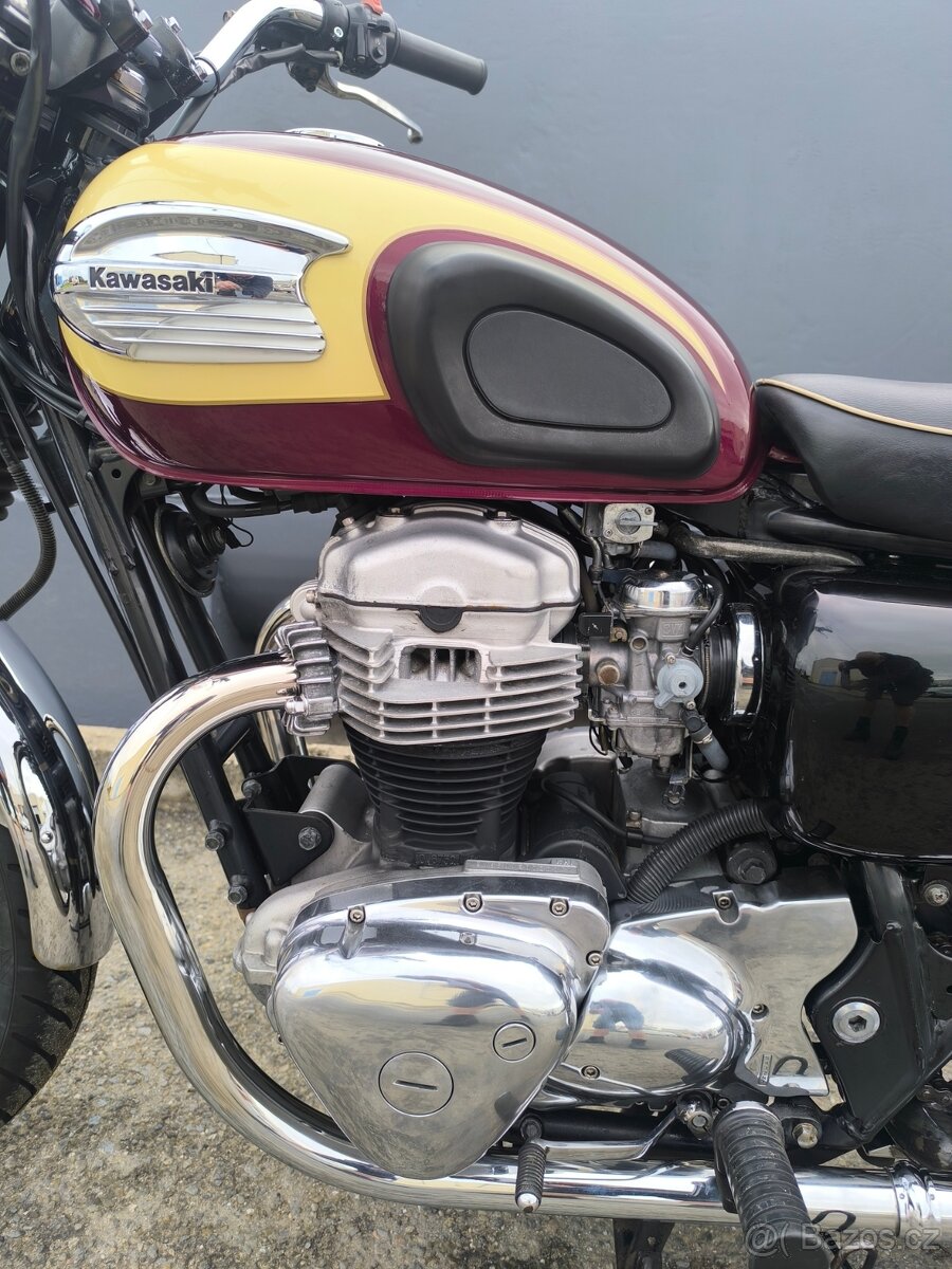 kAWASAKI W650 TOP STAV - 12