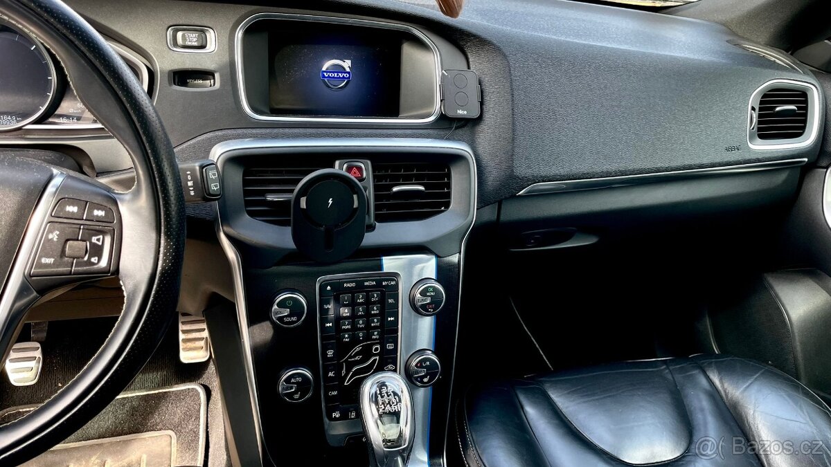 Volvo V40 R DESIGN D4 - 12