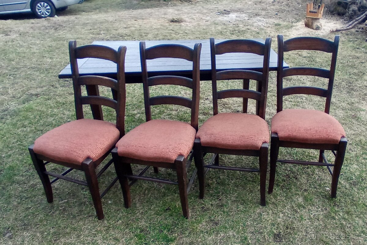 Jídelní Stůl se židlemi - 12