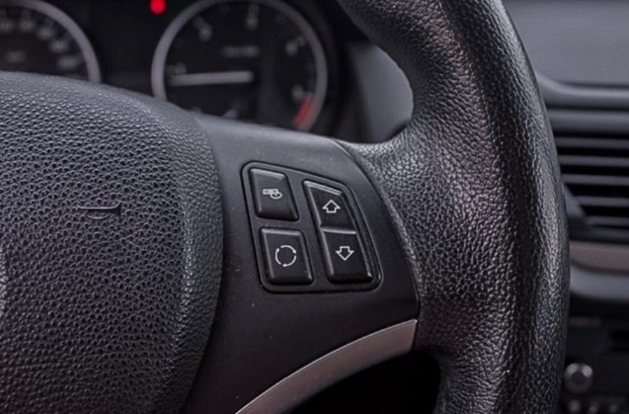 BMW X1 r.2010 , 110kw 4x4 - 12