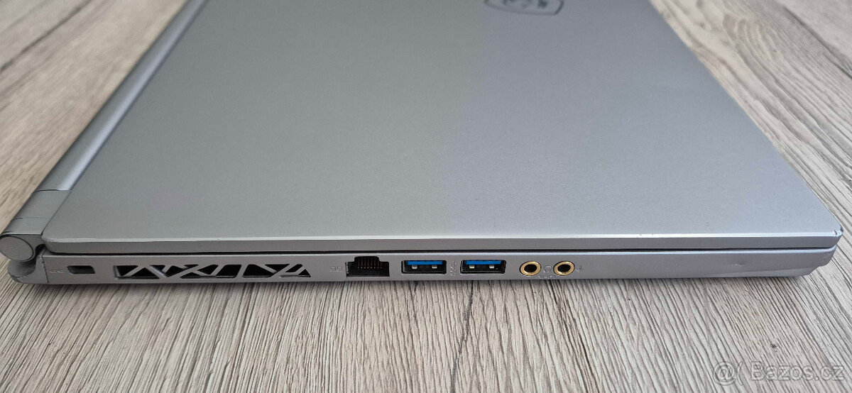 MSI Creator 4k i7-RTX2060 2xSSD - 12