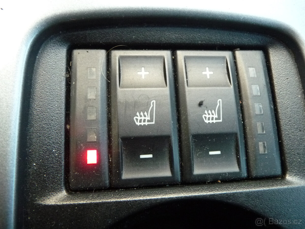 Ford Mondeo 2.0TDCi 103kw Titanium 1.majitel servis. knížka - 12