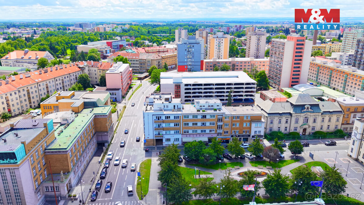 Pronájem bytu 1+kk, terasa, Pardubice, ul. Smetanovo náměstí - 12