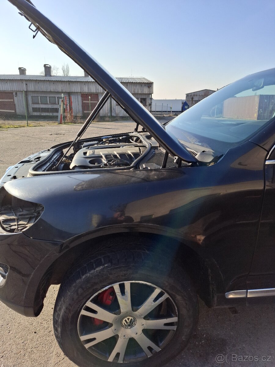Náhradní díly Volkswagen Touareg 3.0 D / 2007 rok / - 12
